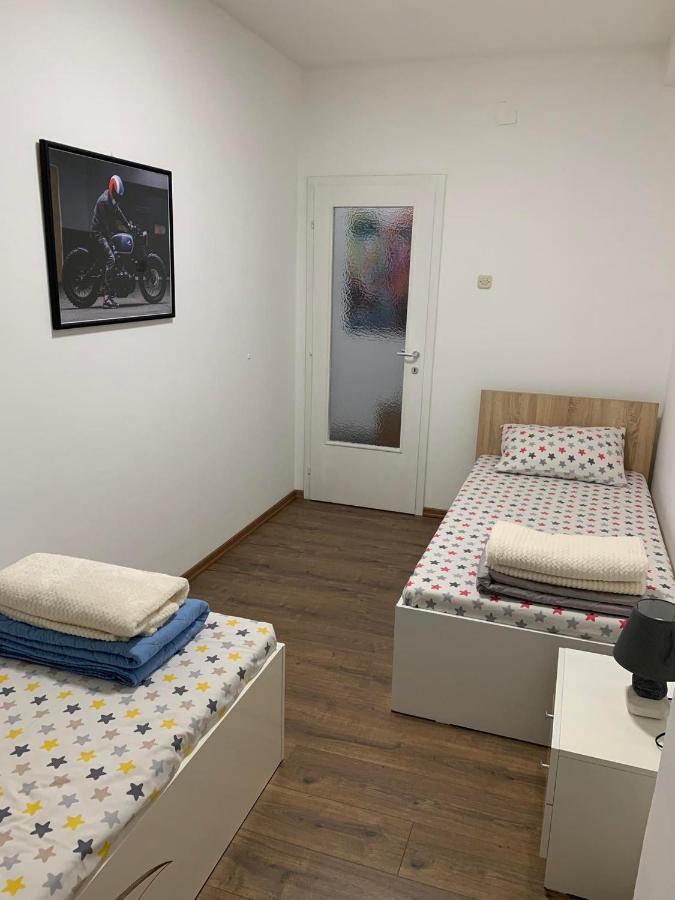 Mar Lux Lejlighed Kumanovo Eksteriør billede