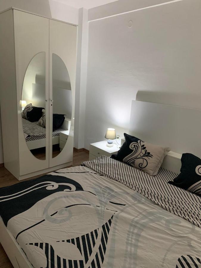 Mar Lux Lejlighed Kumanovo Eksteriør billede